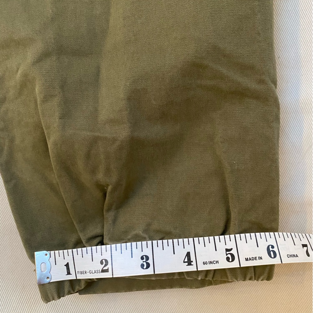 Zadig & Voltaire khaki’s with elasticized ankles for a cute, now vibe EUC size M - Picture 6 of 7